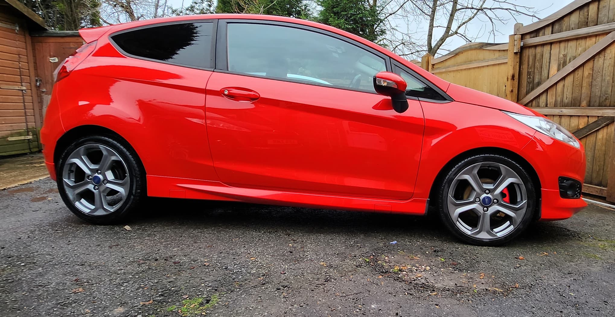 Red Ford Fiesta from the source site
